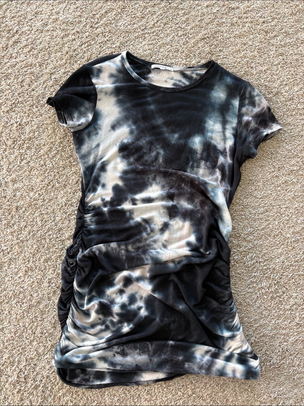 Tie-Dye Short Sleeve Side-Ruched Dress - Black/White